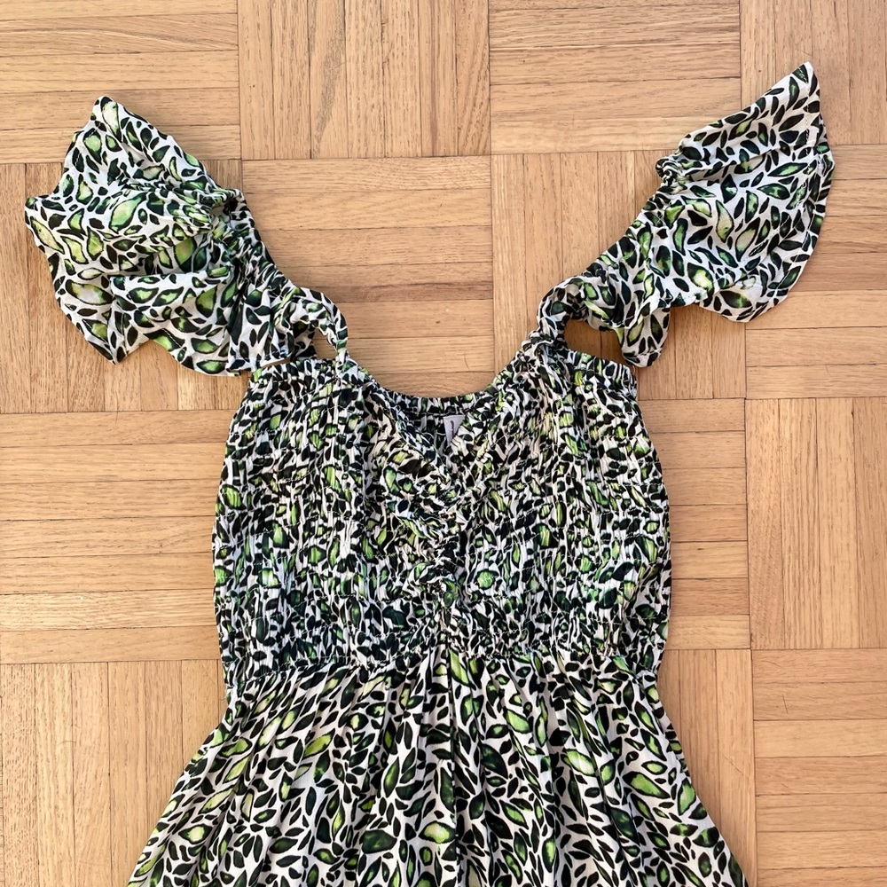 Floral Green Midi Dress with smocking and flutter sleeves - Picture 2 of 5